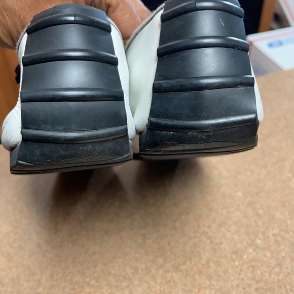 Stephanie Kelian Sneakers - Picture 5 of 10